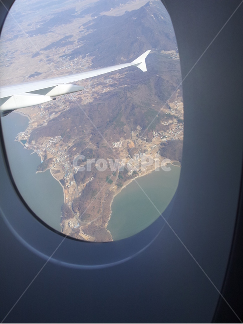 비행기,비행기밖하늘,랜딩,이륙,착륙전,창문,window