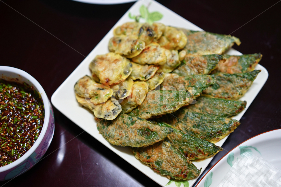 전,부침개,한식,음식,한국,우리나라,전통,명절,식사,푸드,먹방,먹거리,food,한국식,간식,술안주,안주,음식,식재료,요리,food,cook,meal,dishes,food reserves,한식,한국음식,한국요리,korean food,korean dishes,korean meal,korean cook,디저트,간식,후식,dessert,snack