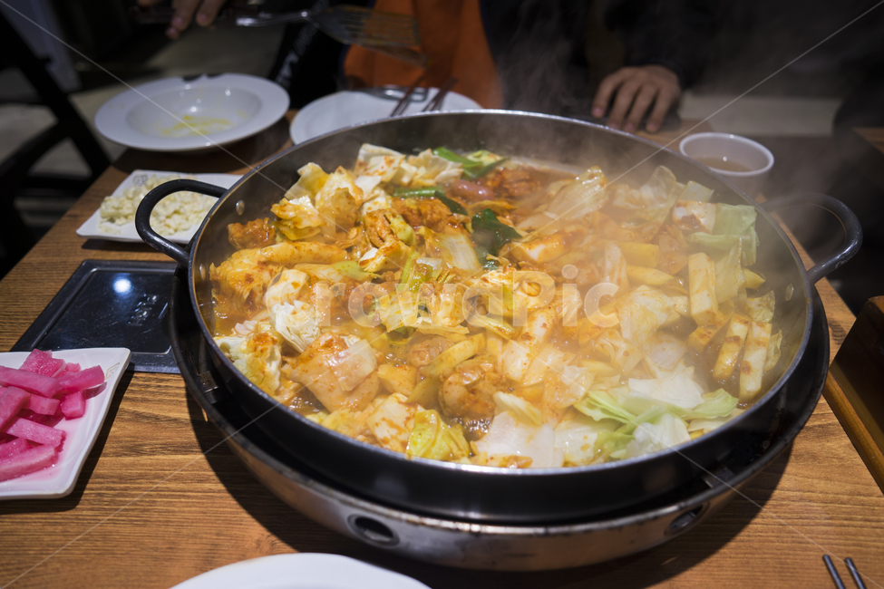 닭갈비,닭요리,닭볶음,철판볶음,저녁식사,점심식사,음식,식재료,요리,food,cook,meal,dishes,food reserves