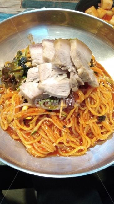 비빔국수,제주도국수,수육국수,매운국수,소면,음식,식재료,요리,food,cook,meal,dishes,food reserves,면류,면요리,noodles,육류,고기,meat,한식,한국음식,한국요리,korean food,korean dishes,korean meal,korean cook
