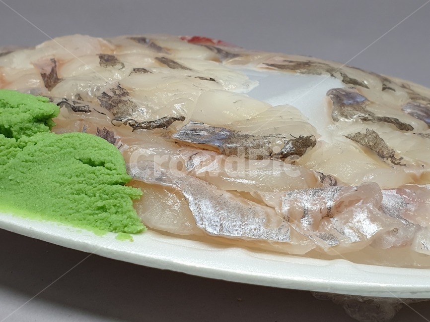 우럭,우럭회,회,생선,물고기,사시미,안주,술안주,meal,dish,seafood,시푸드,씨푸드,fish,맛있는,접시,food,음식,요리,cook