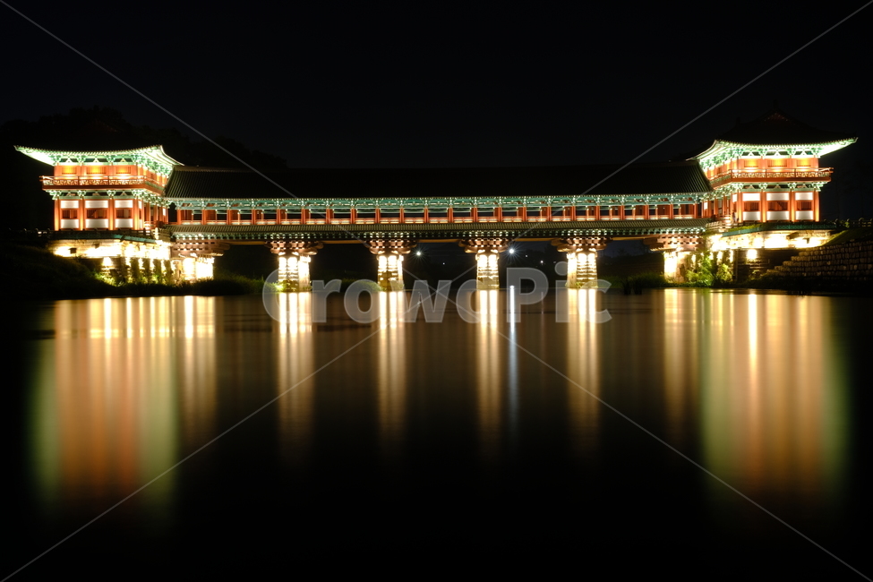 월정교,경주,야경,빛반사,한옥,야경,밤,풍경,nightscape,night,landscape,한국전통,한국문화,korean traditional,korean culture