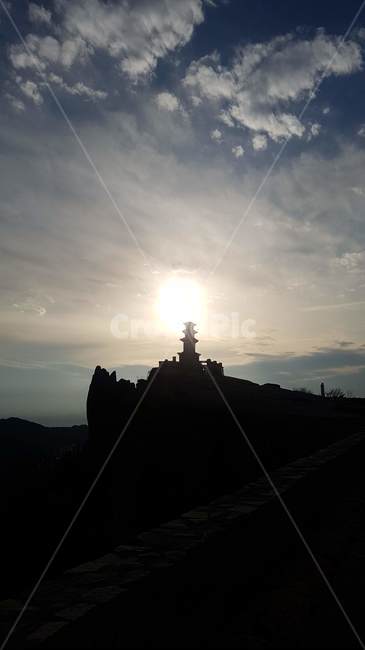 탑,역광,산,일몰,하늘,자연,풍경,nature,landscape,sunlight,햇빛,light,빛,flare,플레어,building,건물,architecture,건축물