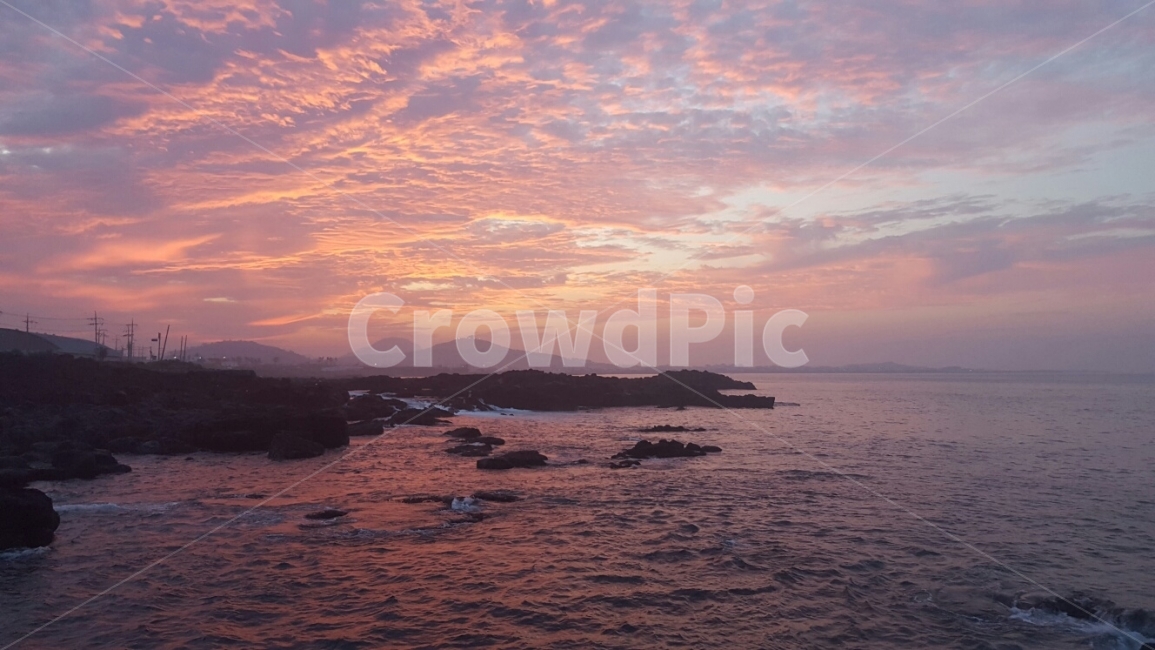 일출,바다,해돋이,풍경,갯바위,자연,풍경,nature,landscape,한국자연풍경,한국자연경관,korea nature landscape,색깔,색상,색채,색감,color sense,color sensitivity,feeling of color,outdoors,옥외,land,땅,ocean,대양,water,물,sea,promontory,곶,shoreline,해안선