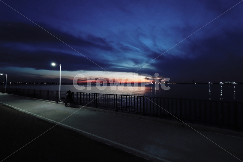 석양,불빛,구름,조명,연인,오이도,산책,길,자연,풍경,nature,landscape,야경,밤,nightscape,night,handrail,난간,banister