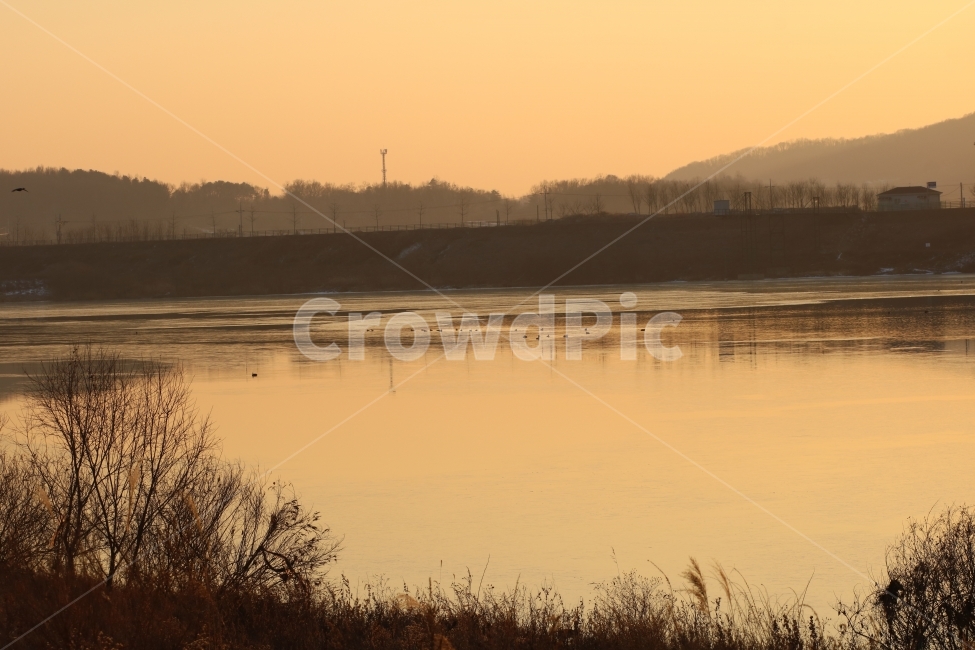 남한강,강가,저녁노을,겨울노을,역광,감성사진,감성,분위기,자연,풍경,nature,landscape,outdoors,옥외,land,땅
