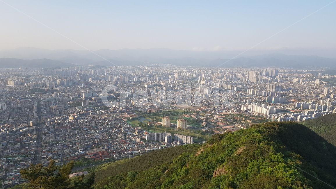 도시,전경,앞산,정상,시내,뿌옇다,시야,낮,대구,빌딩,mountain,downtown,cityview,panorama,cityscape,foggy,sight,day,top,buildings