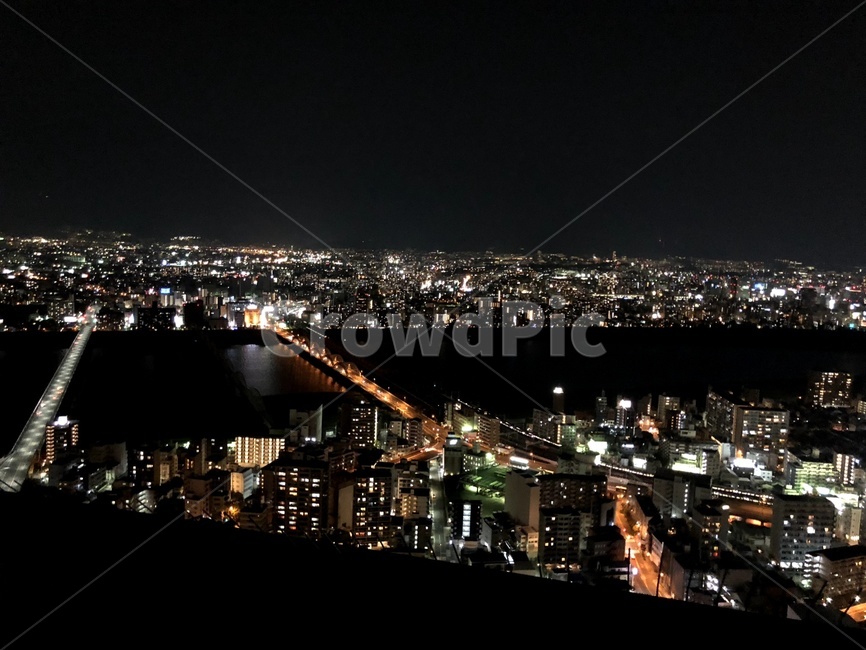 night view,city at night,rooftop,night air,city night