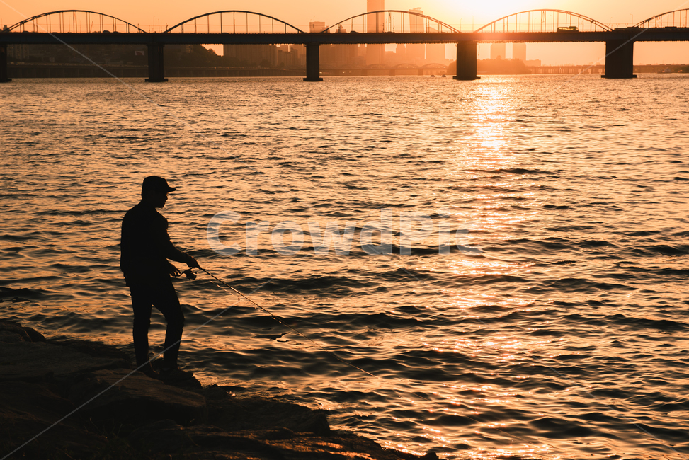 일몰,야경,대교,감성사진,한강,river,landscape,lights,낚시,인물,사람,인물,인간,human,person,인물실루엣,사람실루엣,character silhouette,human silhouette,스포츠,레저,운동,sports,leisure,exercise,water,물,outdoors,옥외