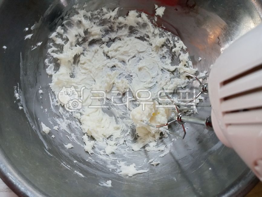 베이킹,홈베이킹,버터휘핑,거품기,휘핑,제과,버터,baking,homebaking,butter,butterwhipping,whipper,버터크림,크림,buttercream,cream