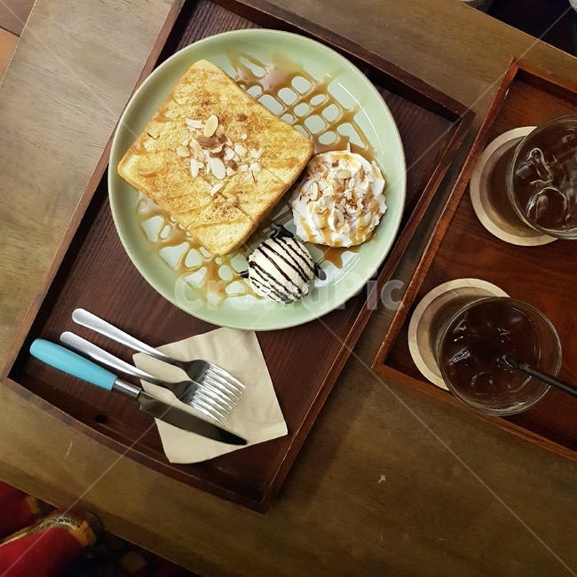 카페,커피,브런치,브라우니,아메리카노