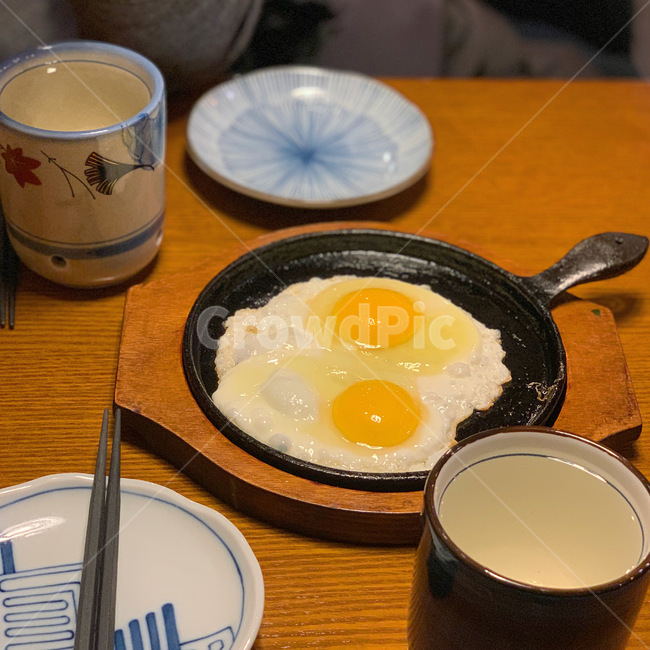 달걀,계란,계란후라이,노른자,egg,음식,food,접시,컵,cup