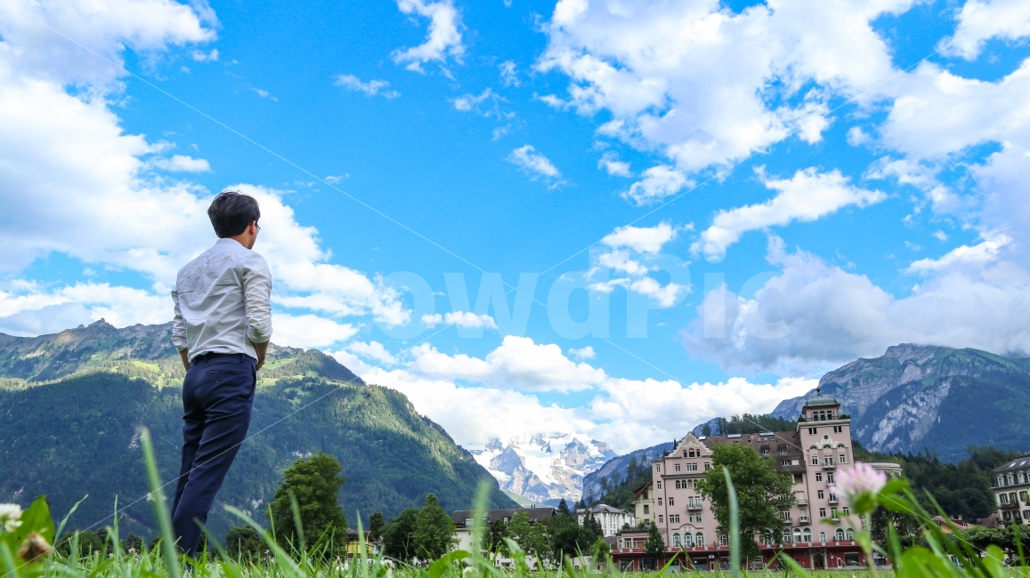 스위스,인터라켄,회에마테공원,Switzerland,Swiss,Höhematte,hohemattepark,hohematte,자연,풍경,nature,landscape,해외,외국,세계,foreign,oversea,world,사람,인물,인간,human,person,남성,남자,man,male,outdoors,옥외
