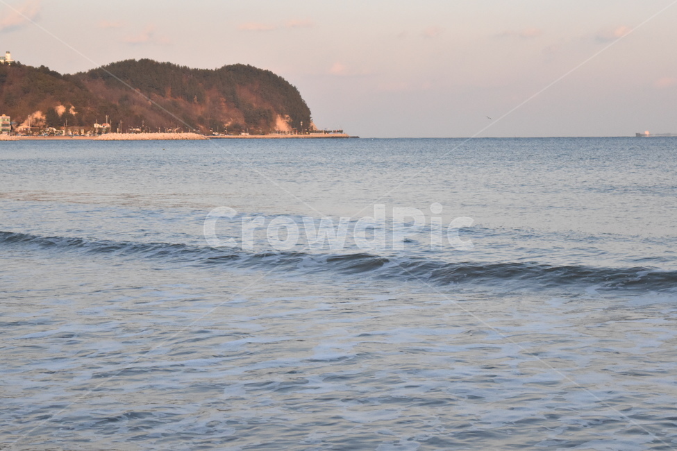 저녁바다,물결,파도,바다,저녁,하늘,sea,evening,wave,water,해변,자연,풍경,nature,landscape,outdoors,옥외,물,ocean,대양,land,땅,promontory,곶,shoreline,해안선
