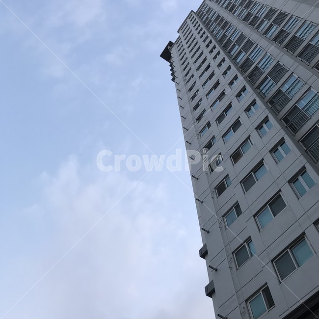 건물,building,고층건물,highbuilding,apartment,아파트,하늘,구름,sky,cloud