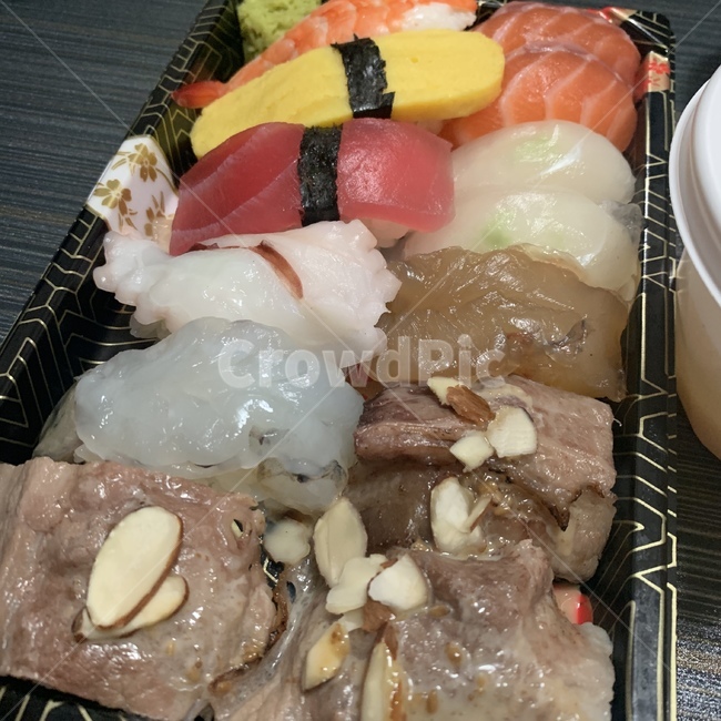 스시,초밥,음식,소고기초밥,모듬초밥,배달음식,회초밥,문어초밥,새우초밥,연어초밥,계란초밥,food,음식,식재료,요리,food,cook,meal,dishes,food reserves,일식,일본음식,일본요리,Japanese food,Japanese dishes,Japanese meal,Japanese cook