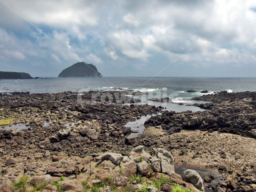 섶섬,해변,바다,올레6코스,올레길,제주,서귀포,자연,풍경,nature,landscape,한국자연풍경,한국자연경관,korea nature landscape,제주도,jeju,jeju island,ground,바닥,promontory,곶