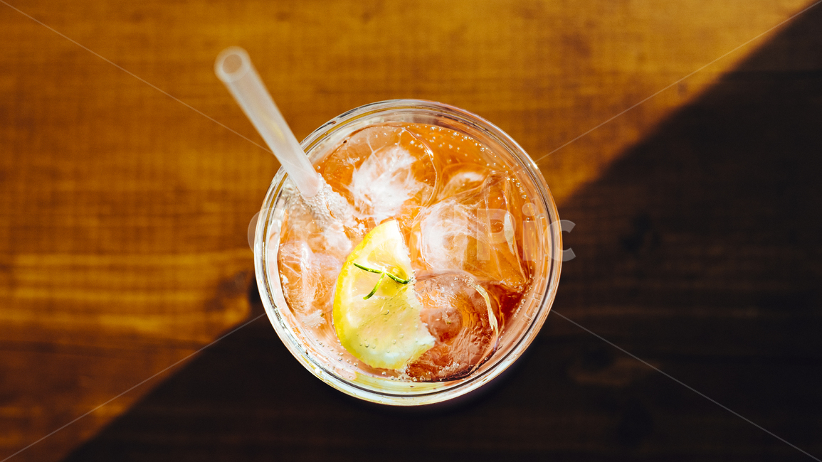음료,카페,음식,음료수,drink,beverage,cafe,food,아이스음료,시원한,딸기음료,음료수,drink,beverage,감성,sensible,feeling,색깔,색상,색채,색감,color sense,color sensitivity,feeling of color