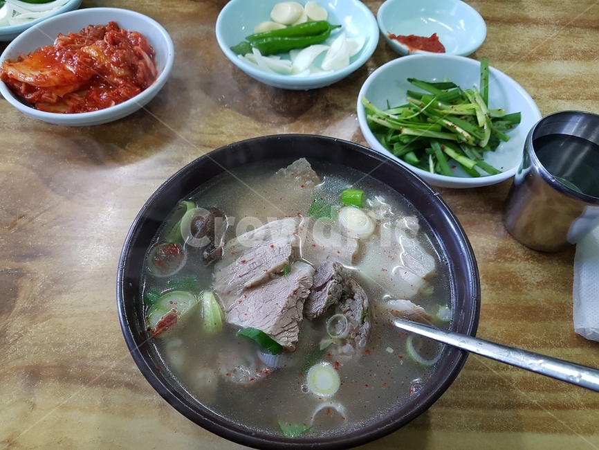 돼지국밥,부산,부산국밥,국밥,국밥차림,음식,식재료,요리,food,cook,meal,dishes,food reserves,한식,한국음식,한국요리,korean food,korean dishes,korean meal,korean cook