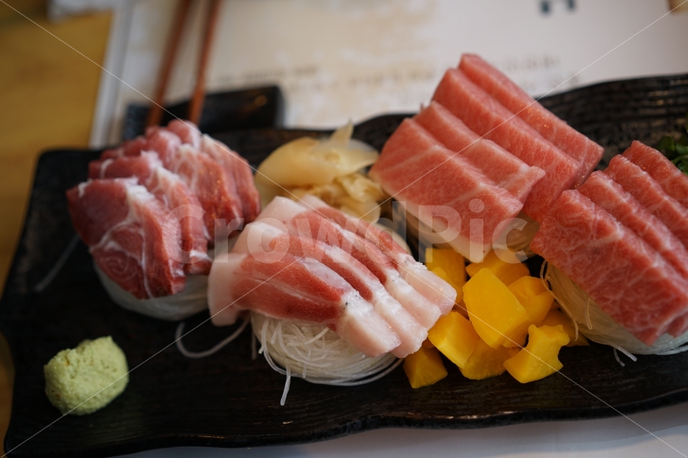	참치,참치회,안주,음식,일식,먹방,횟감,소주안주,안주추천,안줏거리,먹거리,붉다,레드,빨강,싱싱,색감,음식,식재료,요리,food,cook,meal,dishes,food reserves,수산물,해산물,fishery products,seafood,일식,일본음식,일본요리,Japanese food,Japanese dishes,Japanese meal,Japanese cook