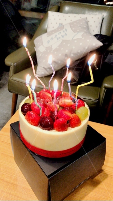 케이크,생일,디저트,음식,양초,cake,기념일,축하,anniversary,congratulation,celebrate,celebration