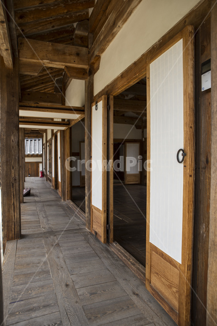 한옥,전통,기와집,전통건물,건축물,나무,자연,한국전통,한국문화,korean traditional,korean culture,건축물,건물외관,exterior,building,structure,architecture,construction