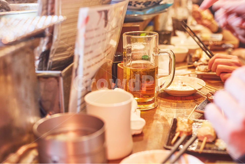 일본감성,야키토리,닭꼬치,맥주유리,음주,beer,beverage,alcohol,맥주,알코올,beerglass,유리,glass,음식,술자리,음식,식재료,요리,food,cook,meal,dishes,food reserves