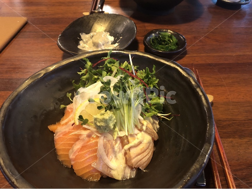 사케동,연어,연어덮밥,일식,일본