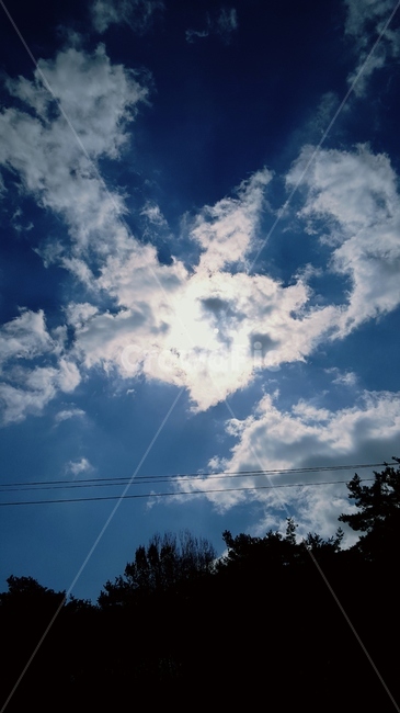 하늘,구름,햇빛,풍경,봄,cloud,sky,spring,landscape,봄날씨,화창한
