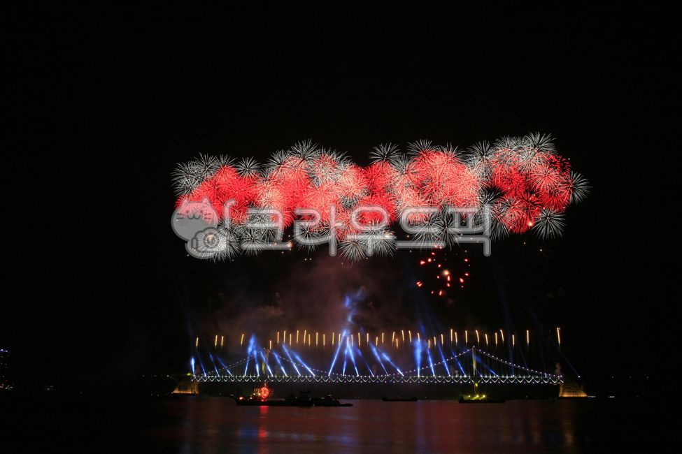 Busan Festival,fireworks night view,Fireworks festival,night sky,Gwangalli Festival,fireworks,Fireworks