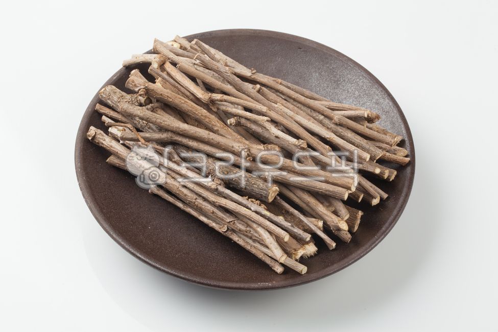 Acanthopanax,Oh Gapi,eucalyptus tree,acanthus tree,Oriental medicine ingredients,Acanthophylla branch,herbal medicine,herbal tea,herbal medicine ingredients