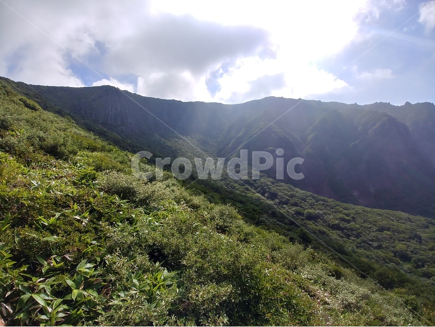 한라산풍경,한라산햇빛,한라산영실코스,한라산구름,한라산영실,영실코스,제주도영실코스,자연,풍경,nature,landscape,제주도,jeju,jeju island,outdoors,옥외,hill,언덕,mountain,산,mountain range,산맥