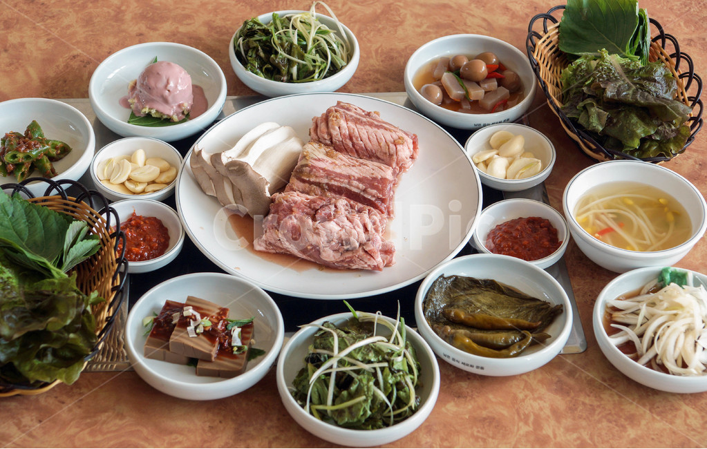 돼지갈비,구이,갈비,구워먹는,고기,음식,식재료,요리,food,cook,meal,dishes,food reserves,육류,고기,meat,한식,한국음식,한국요리,korean food,korean dishes,korean meal,korean cook