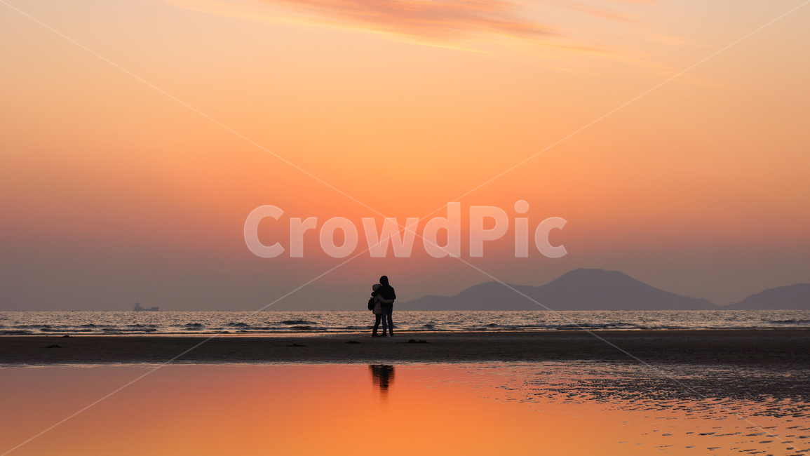 부산,다대포,석양,노을,바다,바닷가,역광,반영,모래사장,붉은노을,태양,그라데이션,그레디언트,파도,해안,연인남녀