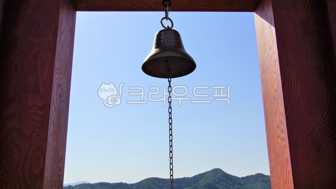 종, 작은종, 종소리, 창문, 하늘, 사진,이미지,일러스트,캘리그라피 - 소중한 인연작가