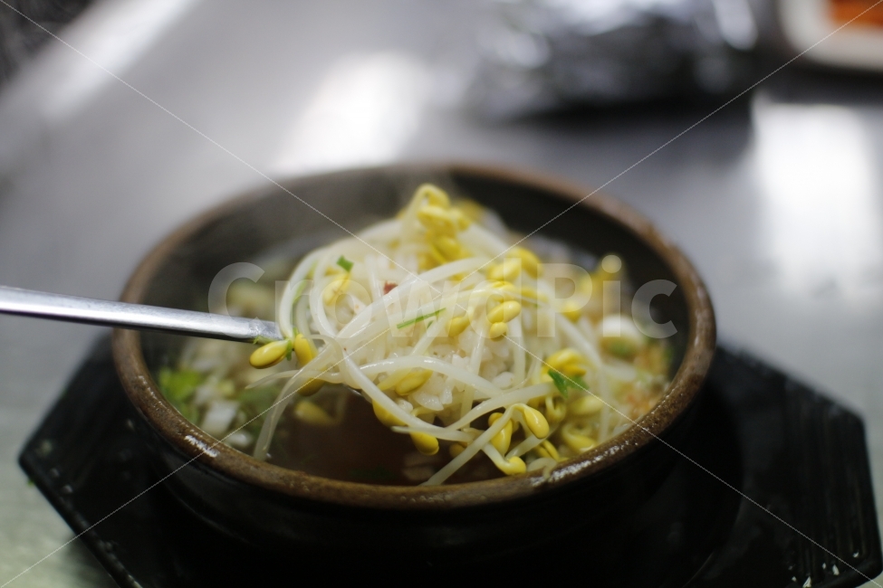 콩나물국밥,전주,음식,여행,한국,먹방,해장,콩나물,국밥,따뜻함,food,korea,음식,식재료,요리,food,cook,meal,dishes,food reserves,한식,한국음식,한국요리,korean food,korean dishes,korean meal,korean cook