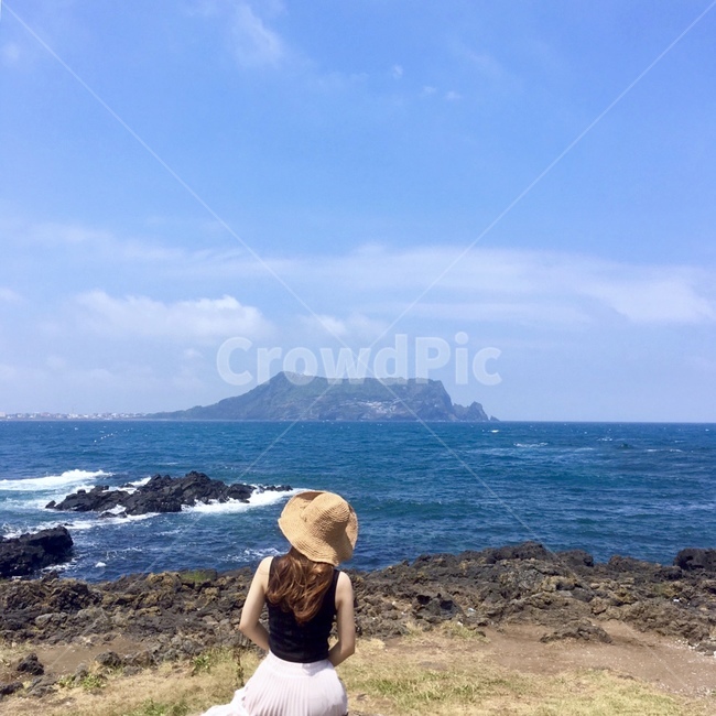 제주도,휴가,바다,풍경,하늘,바다풍경,하늘풍경,여름,제주도풍경,여행,감성사진,감성,구름,구름풍경,휴식,여름휴가,뒷모습,여자,사람,여자사람
