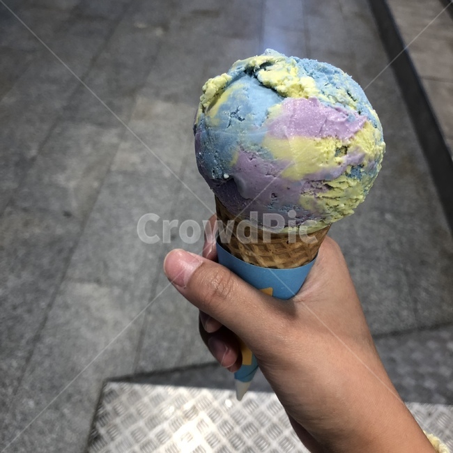 아이스크림,디저트,콘,dessert,콘아이스크림,음식,식재료,요리,food,cook,meal,dishes,food reserves,디저트,간식,후식,dessert,snack