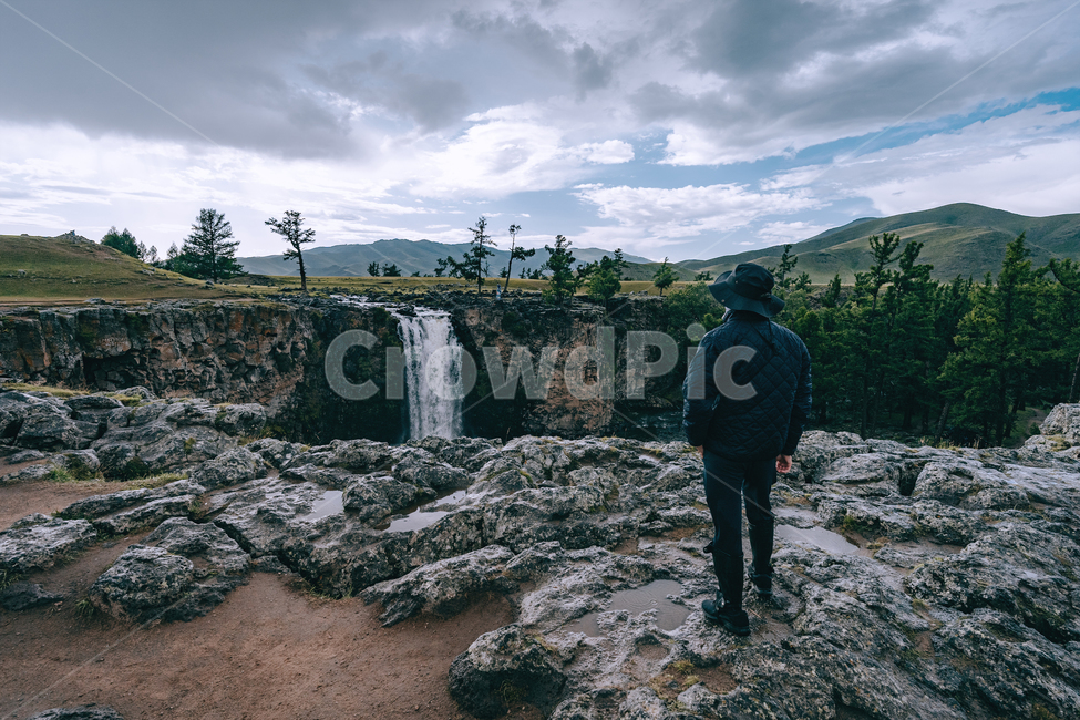 폭포,몽골,nature,waterfall,mongolia,대자연,물,river,person,사람,human,인간,자연과인간,자연,풍경,nature,landscape,해외,외국,세계,foreign,oversea,world,세계자연풍경,해외자연풍경,외국자연풍경,world nature landscape,사람,인물,인간,human,person,여행,휴가,traveling,vacation,trip,water,outdoors,옥외,강