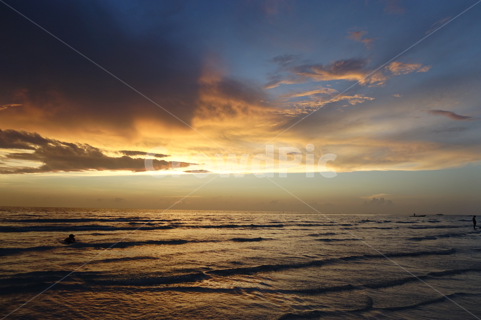 보라카이,화이트비치,해변,파도,석양,sunset,boracay,whitebeach,sky,자연,풍경,nature,landscape,outdoors,옥외,하늘,dusk,황혼,일몰,dawn,새벽,red sky,붉은 하늘,sunlight,햇빛