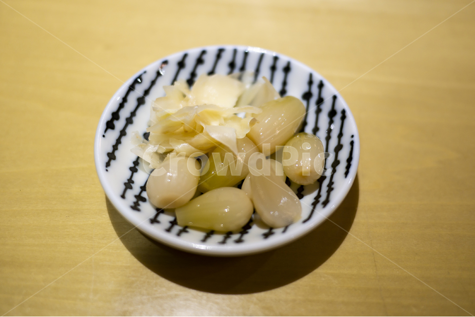 염교,락교,락쿄,일본,일식,일식집,일본가게,일본식당,식당,생강,밑반찬,반찬,알싸한,시원한,개운한,음식,식재료,요리,food,cook,meal,dishes,food reserves