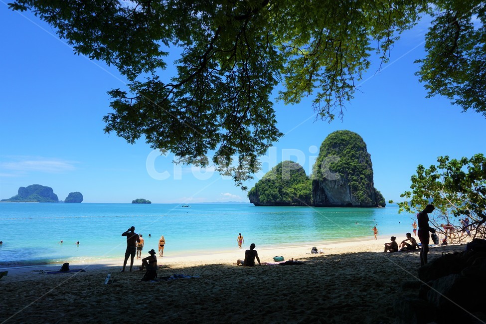 태국,크라비,krabi,끄라비,바닷가,해변가,해변,풍경,여행,holiday,휴가,해변,바다,beach,sea,해외,외국,세계,foreign,oversea,world,사람들,대중,군중,other people,crowd