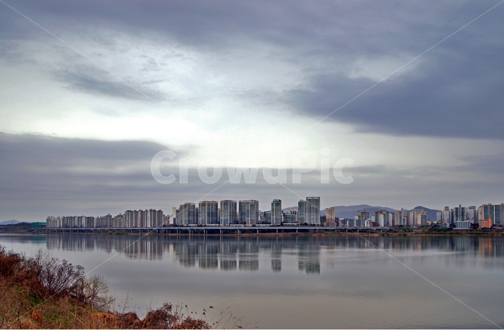 한강,미사리,반영,자연,경기도,아파트,주거지,한국도시풍경,한국도시경관,korea cityscape