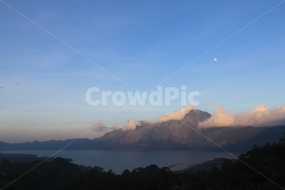 batur,sky,Bali,nature,indonesia,caldera,bali,mountain,moon,volcano,kinramani,Kintamani,Batur,lake,Indonesia