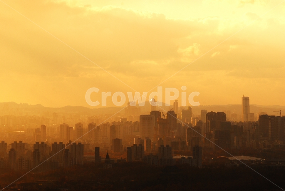 fine dust,military exercise,atmosphere,city,smog,air purification,air,exhaust gas,pollution,stale,haze,air cleaner,weather,depressed,big city,dust,Future city,Fog,mask,foggy,advisory,issue,metropolitan,high street,smoke,Its hazy,climate,dust storm,seoul,c