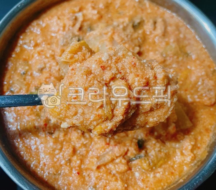 콩비지찌개,콩비지찌게,비지찌개,비지찌게,찌개,찌게,콩비지,비지,김치콩비지찌개,김치콩비지찌게,김치비지찌개,김치비지찌게,김치,배추김치,묵은지,음식,식사,숟가락,food,meal