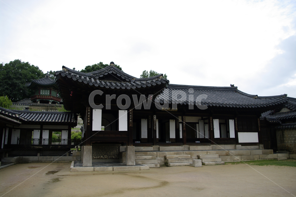 낙선재,창덕궁,고궁,전각,한옥,전통가옥,기와지붕,건축,traditional,한국전통,한국문화,korean traditional,korean culture,랜드마크,landmark,tourist attraction,한국랜드마크,한국관광지,한국명소,korea landmark,korea tourist attraction,건축물,건물외관,exterior,building,structure,architecture,construction