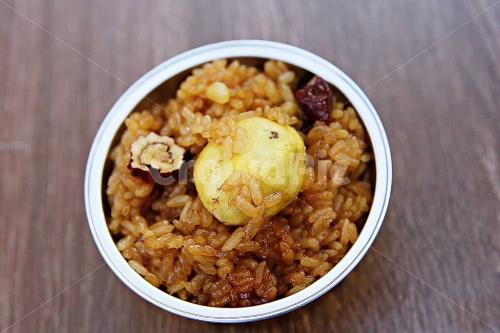 약밥,밤,대추,쌀,쌀밥,음식,먹거리,식재료,간식,컵,음식,식재료,요리,food,cook,meal,dishes,food reserves,한식,한국음식,한국요리,korean food,korean dishes,korean meal,korean cook