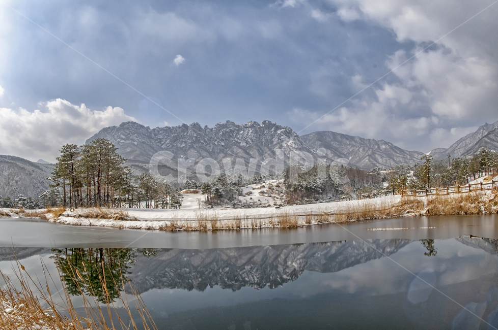설악산,울산바위,골프장,델피노cc,설경,흰눈,호수,겨울,계절,winter,season,자연,풍경,nature,landscape
