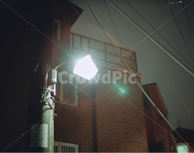 가로등,전등,불빛,전구,전봇대,전신주,밤,저녁,골목길,lighting,조명,lamppost,램프포스트,야경,밤,풍경,nightscape,night,landscape,lamp post,램프 포스트